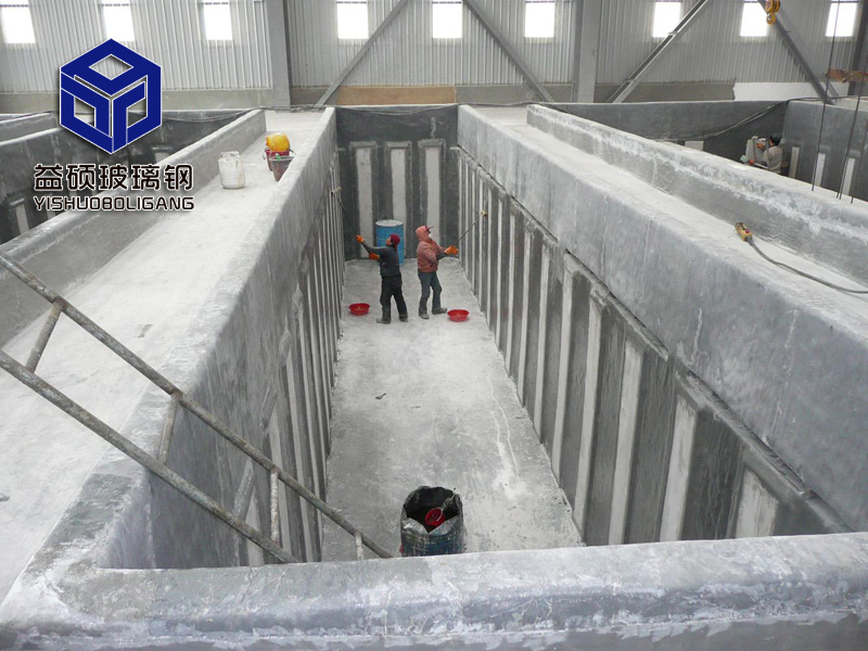 �����r��